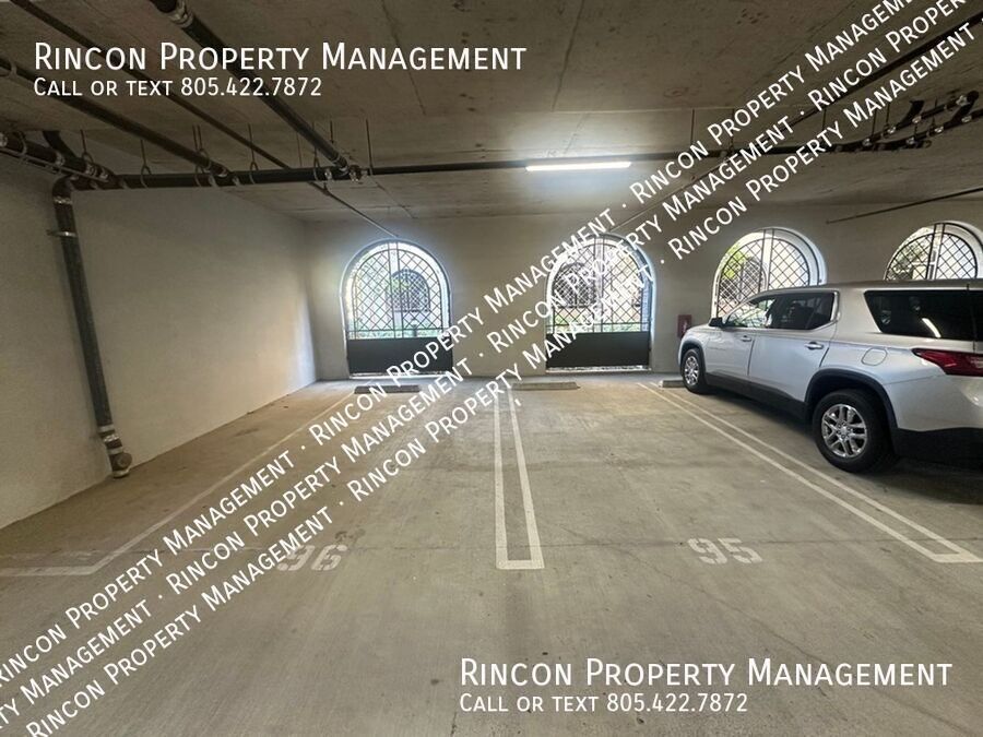 **Spacious Single-Level Wagon Wheel Condo** — Modern 3 Bedroom Retreat property image