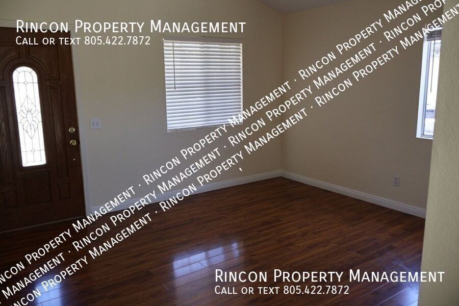 Freshly Updated East Ventura Home *Country Grove* 4 Bedrooms/2.5 Baths property image