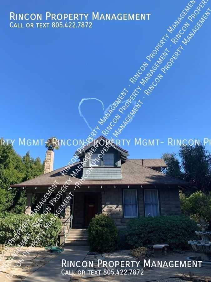 Quaint and Spacious 4 Bedroom Home--Main St. Santa Paula property image