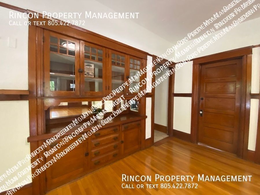 Quaint and Spacious 4 Bedroom Home--Main St. Santa Paula property image