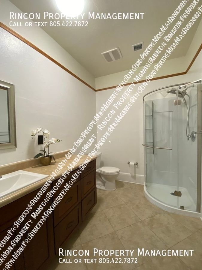 Quaint and Spacious 4 Bedroom Home--Main St. Santa Paula property image