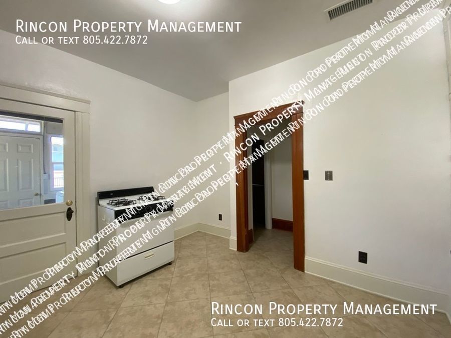 Quaint and Spacious 4 Bedroom Home--Main St. Santa Paula property image