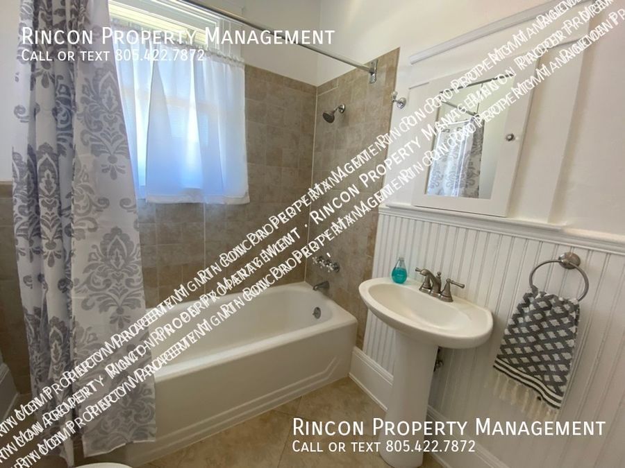 Quaint and Spacious 4 Bedroom Home--Main St. Santa Paula property image