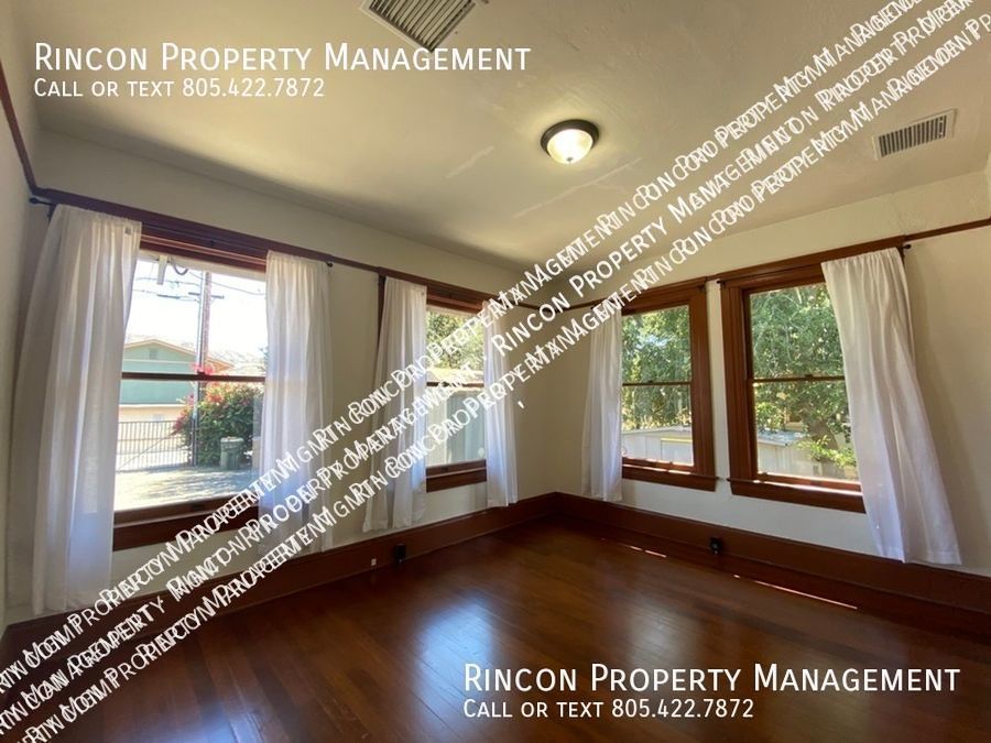 Quaint and Spacious 4 Bedroom Home--Main St. Santa Paula property image