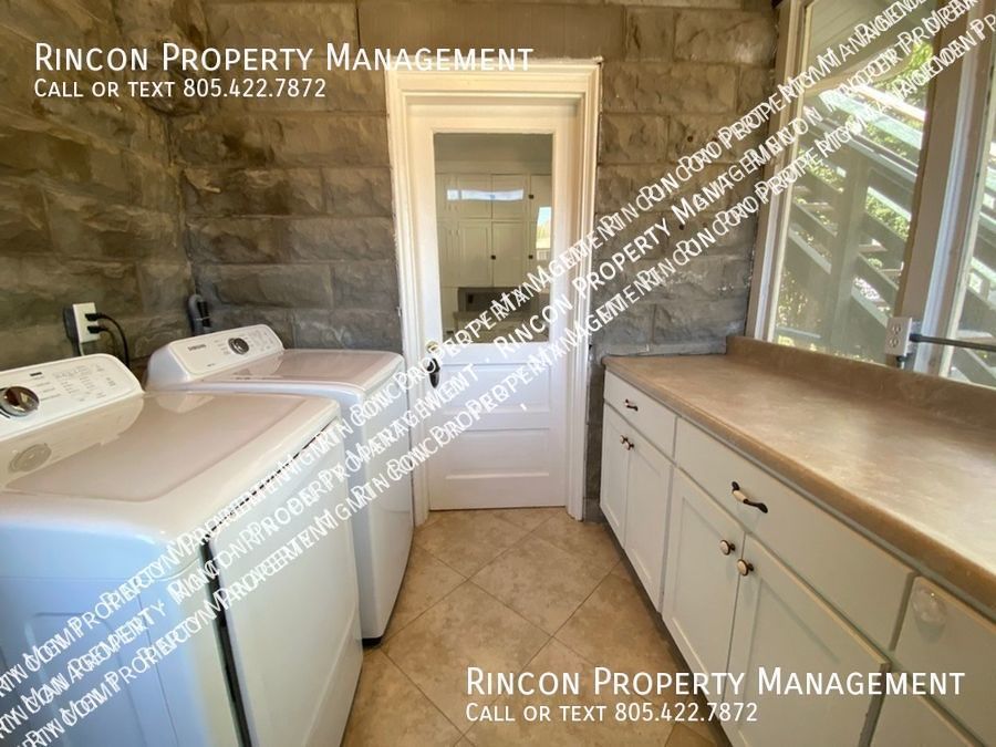 Quaint and Spacious 4 Bedroom Home--Main St. Santa Paula property image